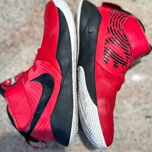 Nike Kids Team hustle High-Top Sneakers